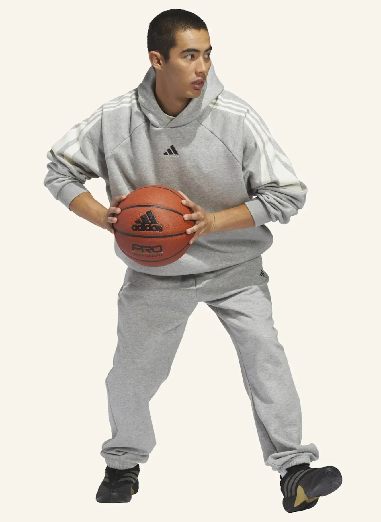 ADIDAS BASKETBALL JOGGINGHOSE – GENDERNEUTRAL