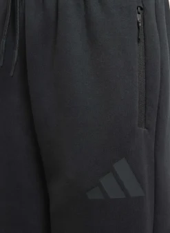 ADIDAS Z.N.E. HOSE MIT SCHMAL ZULAUFENDER BEINFORM