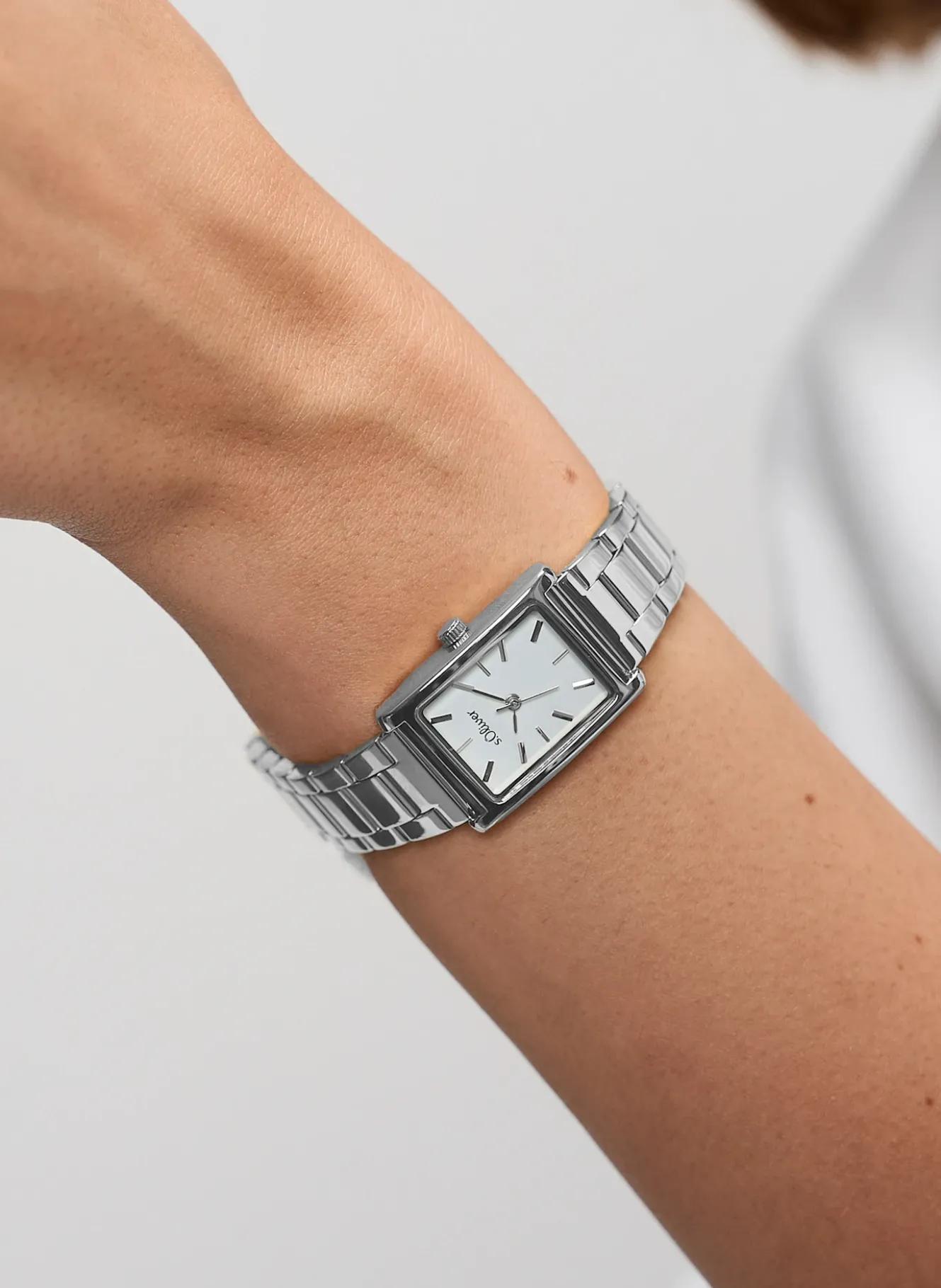 Armbanduhr aus Edelstahl