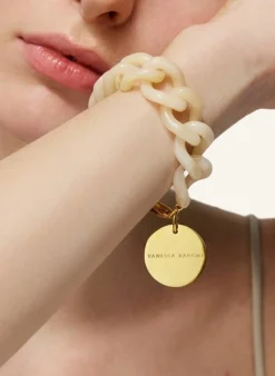 Armbänder FLAT CHAIN BRACELET LATTE MARBLE by GLAMBOU