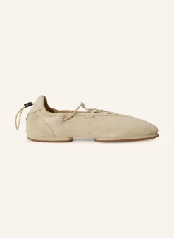 Ballerinas