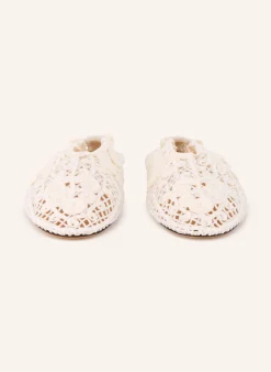 Ballerinas aus Spitze