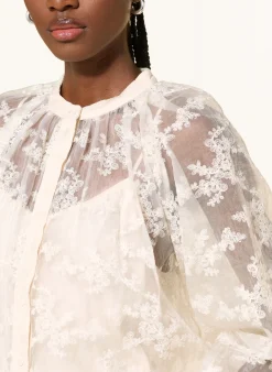 Bluse aus Spitze