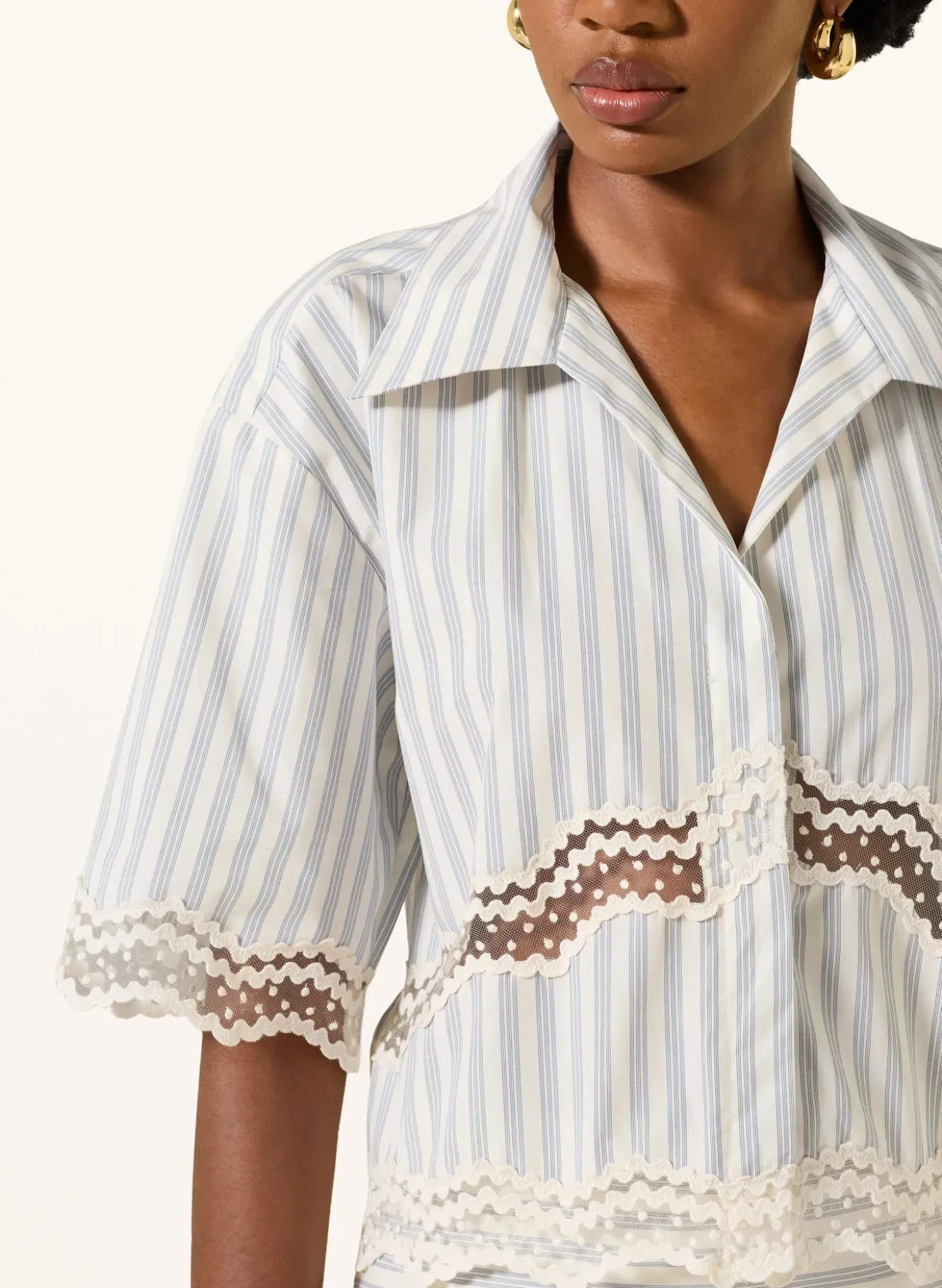Bluse mit Spitze