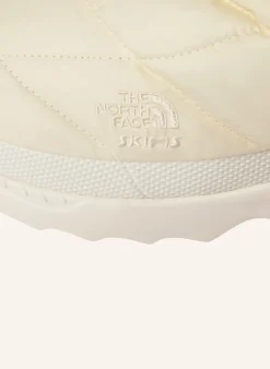 Boots TNF X SKIMS NUPTSE TRACTION