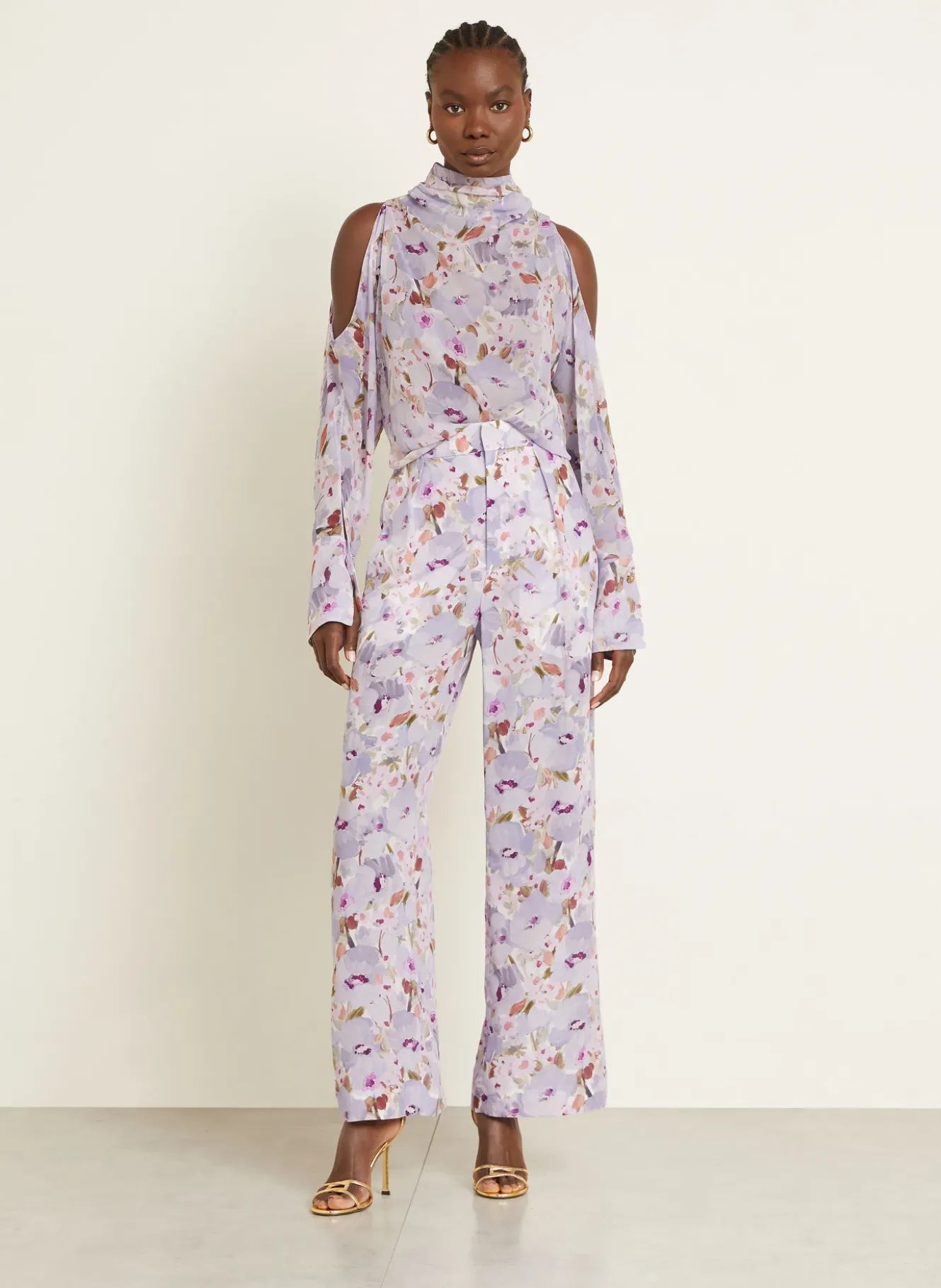 Cold-Shoulder-Bluse aus Seide