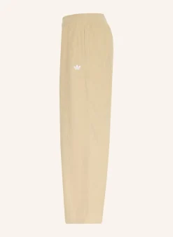Cordhose im Jogging-Stil