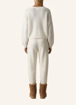 Cropped Cornelia