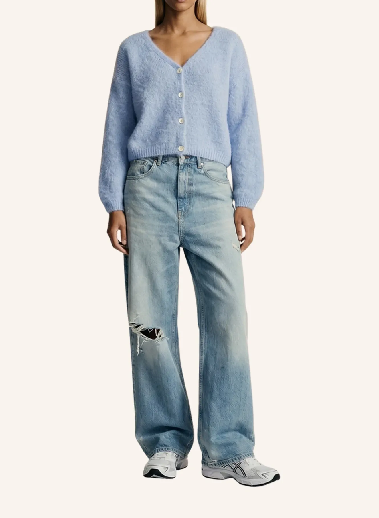 Cropped Cornelia