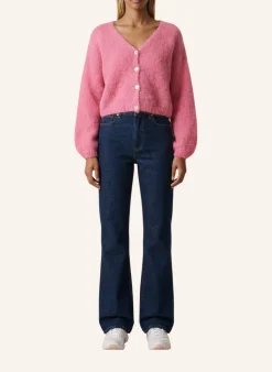 Cropped Cornelia