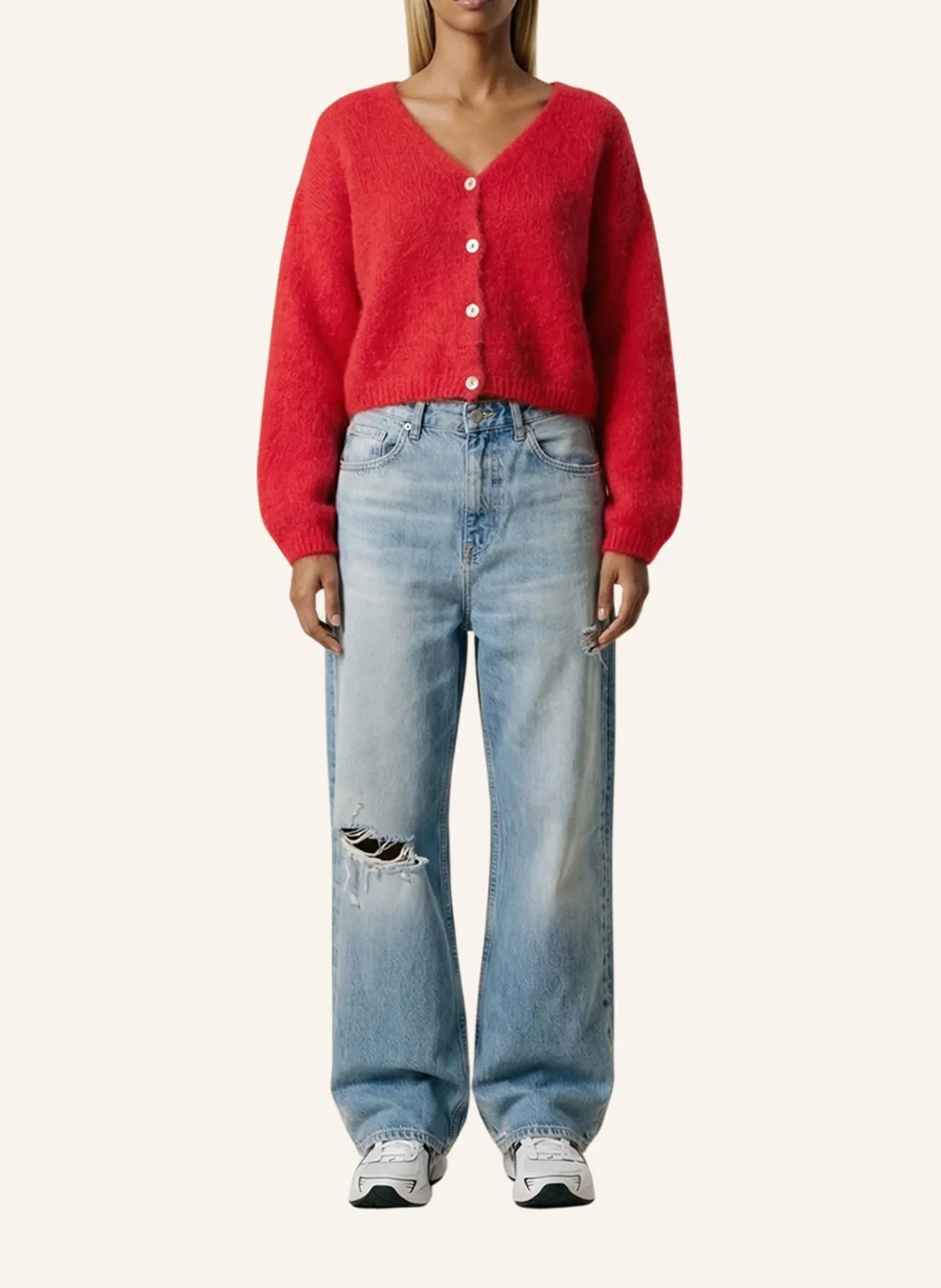 Cropped Cornelia