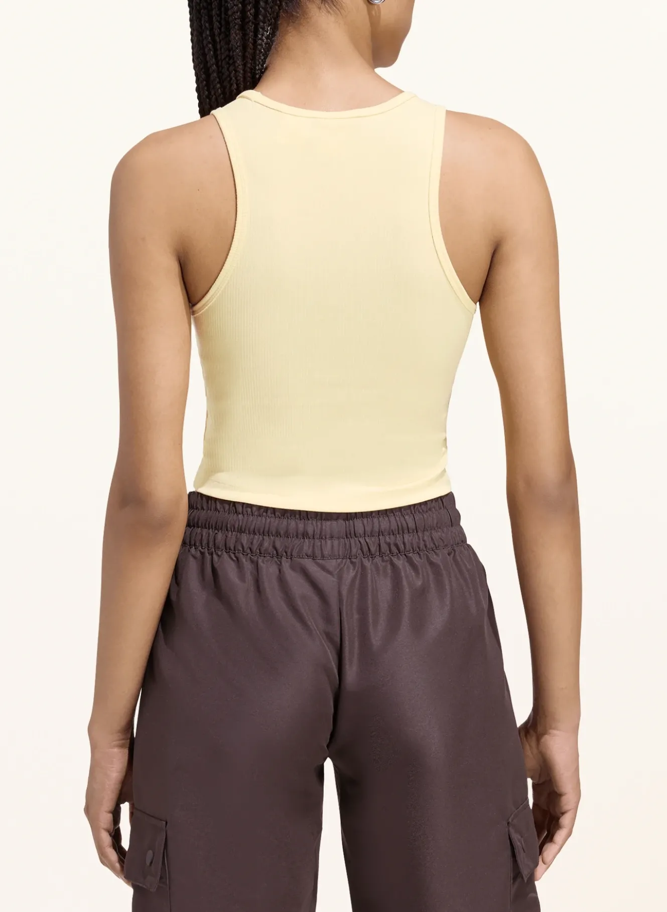 Cropped-Top ESSENTIALS