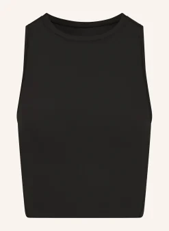 Cropped-Top STUDIO