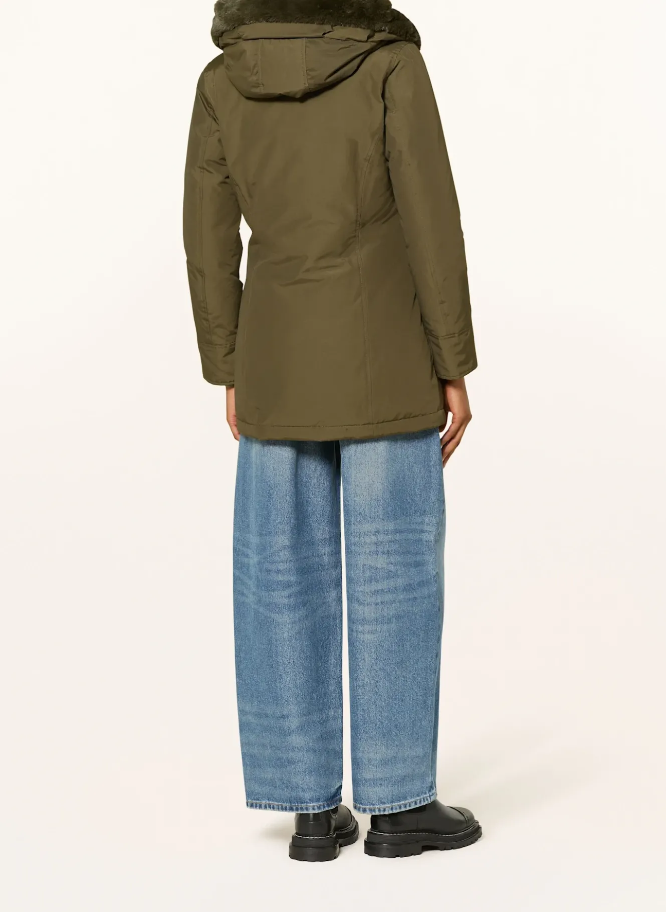Daunenjacke BEAKER mit Kunstpelz