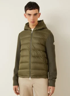 Daunenjacke im Materialmix