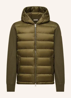 Daunenjacke im Materialmix