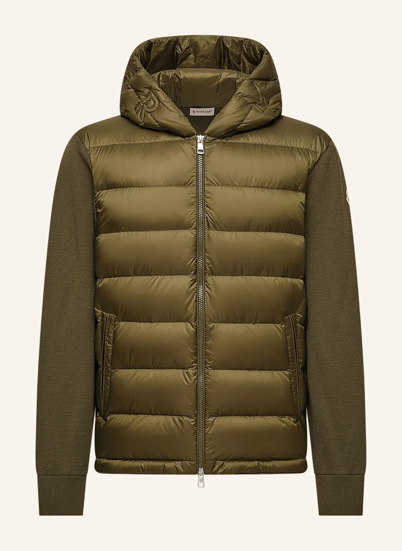 Daunenjacke im Materialmix