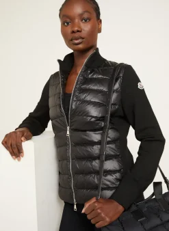 Daunenjacke im Materialmix