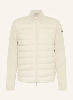 Daunenjacke im Materialmix