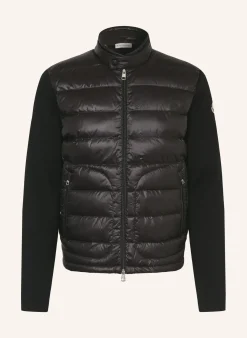 Daunenjacke im Materialmix