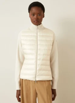 Daunenjacke im Materialmix