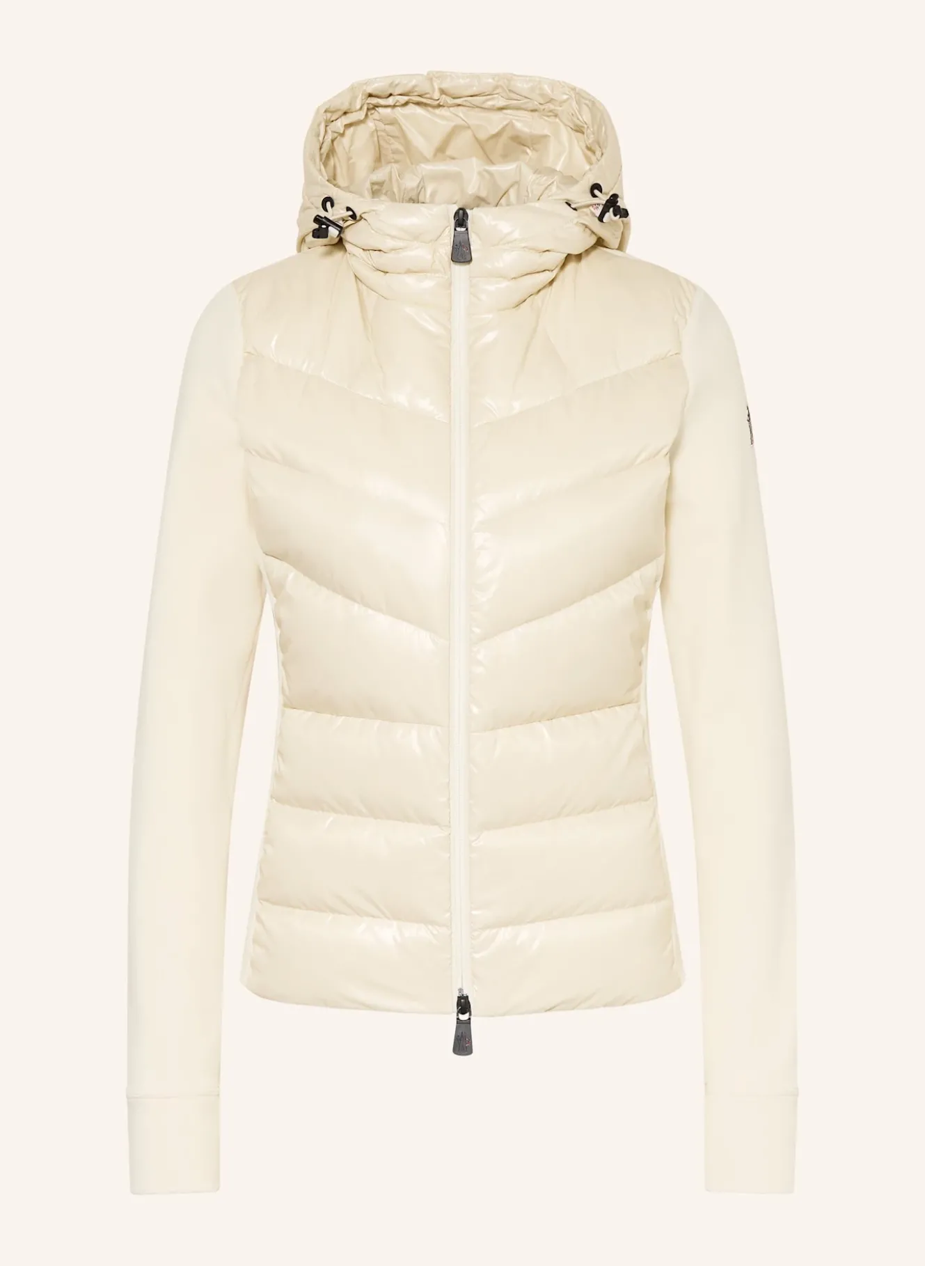 Daunenjacke im Materialmix