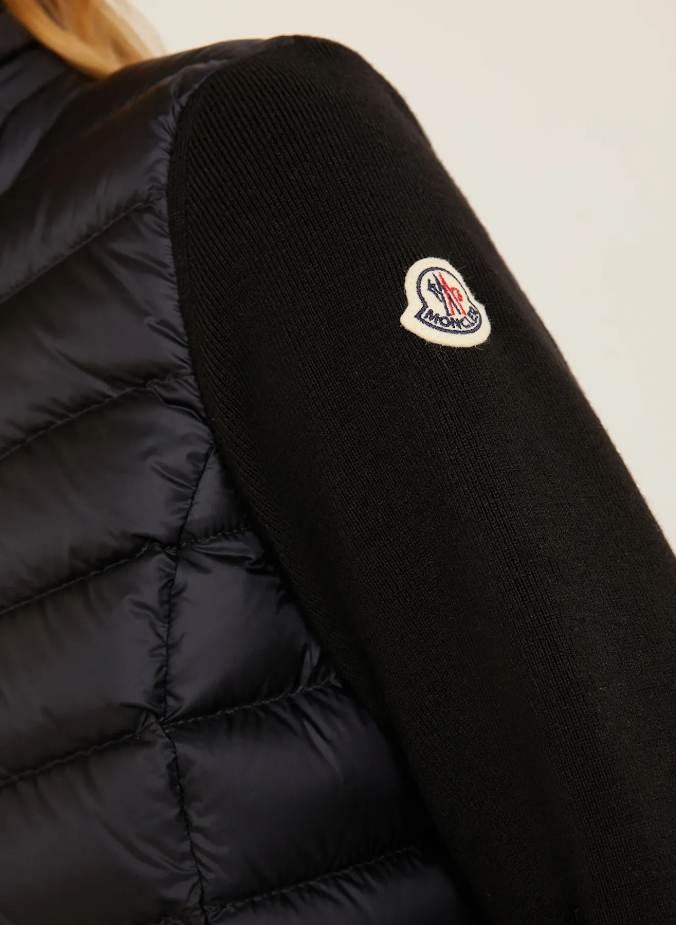 Daunenjacke TRICOT im Materialmix