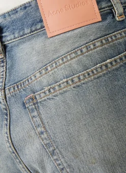 Destroyed Jeans