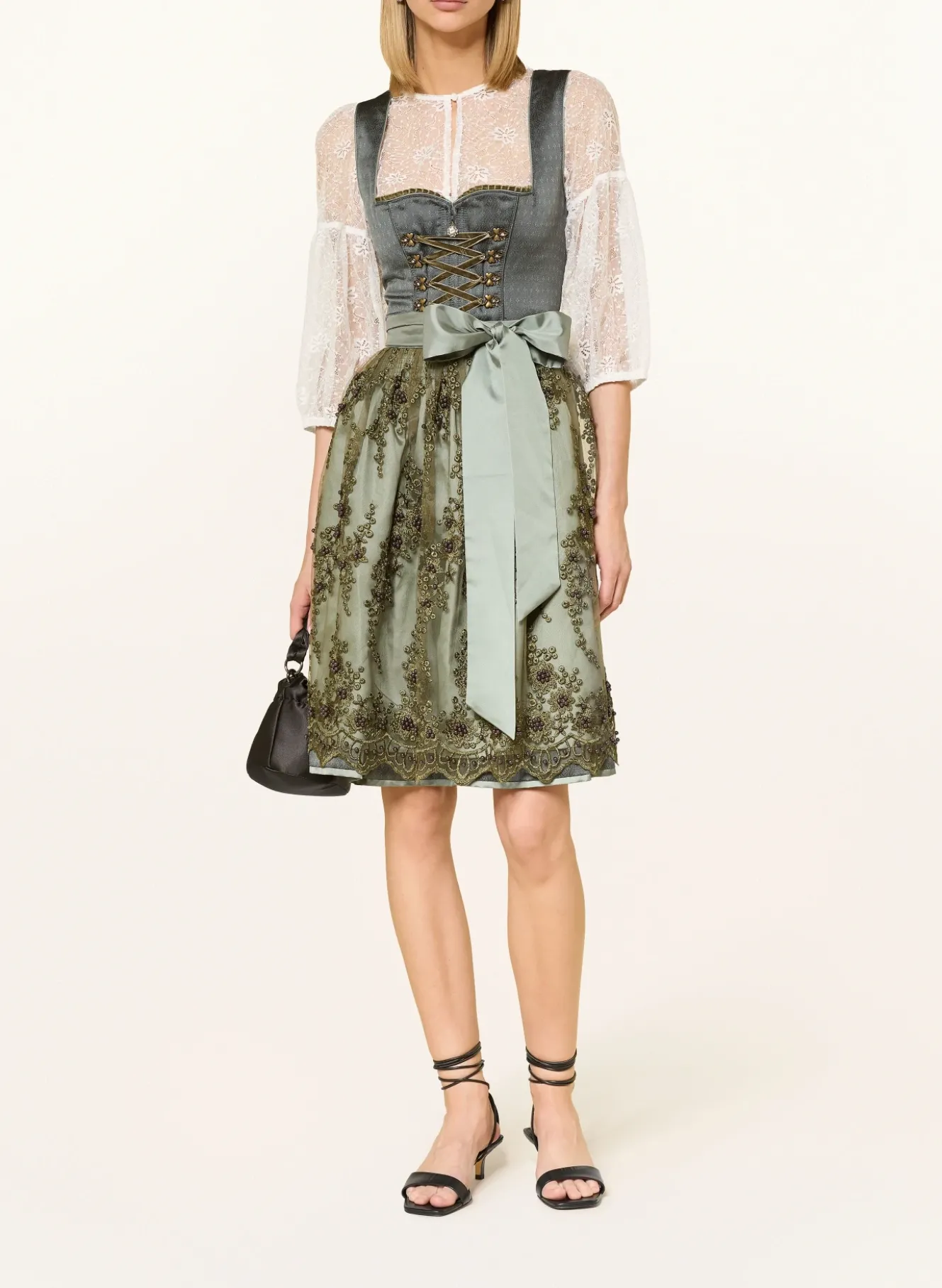 Dirndl LUNESSA mit Schmucksteinen