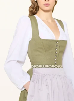 Dirndl mit Leinen