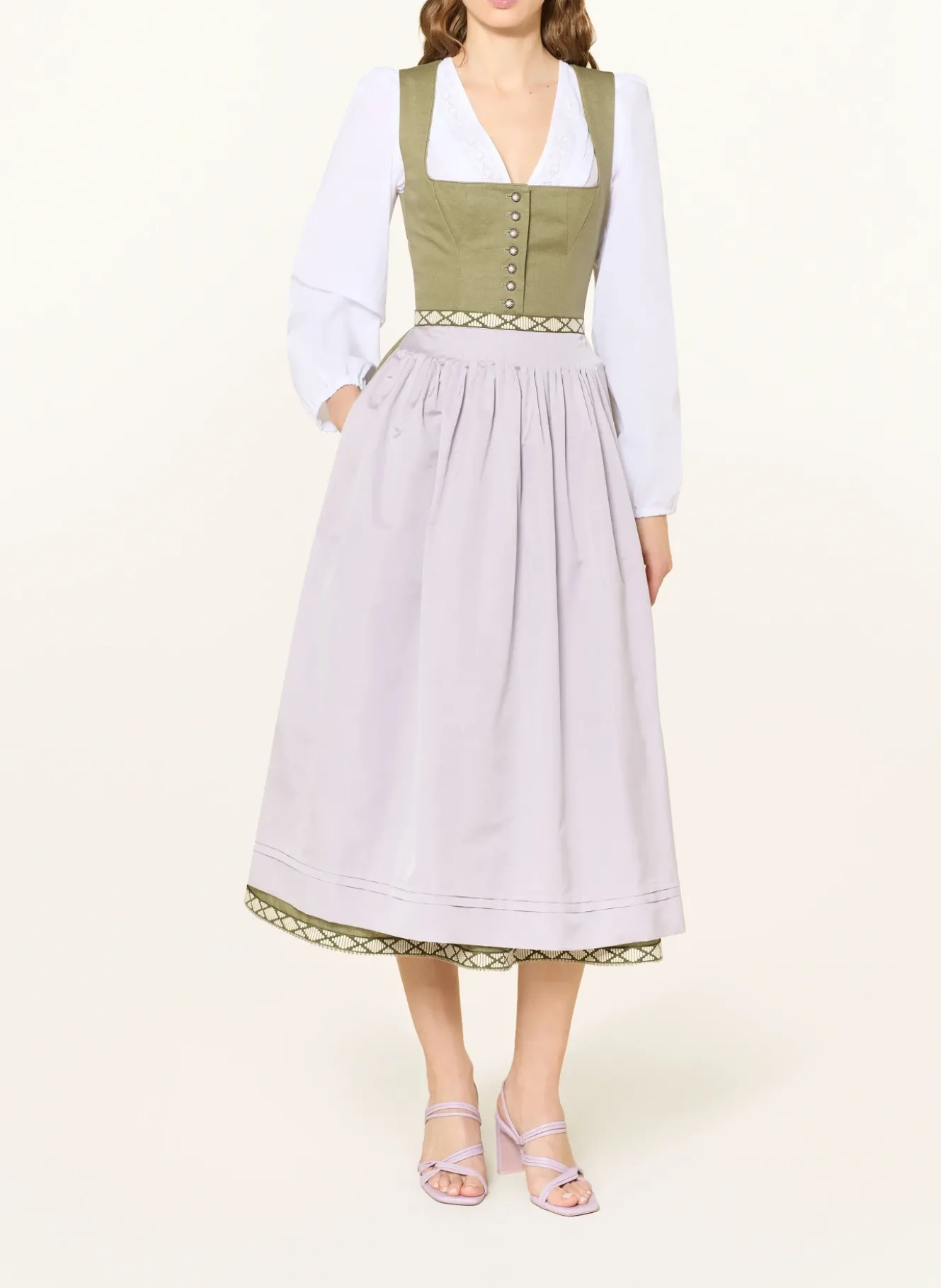 Dirndl mit Leinen