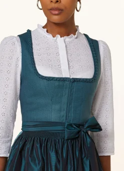 Dirndl mit Seide