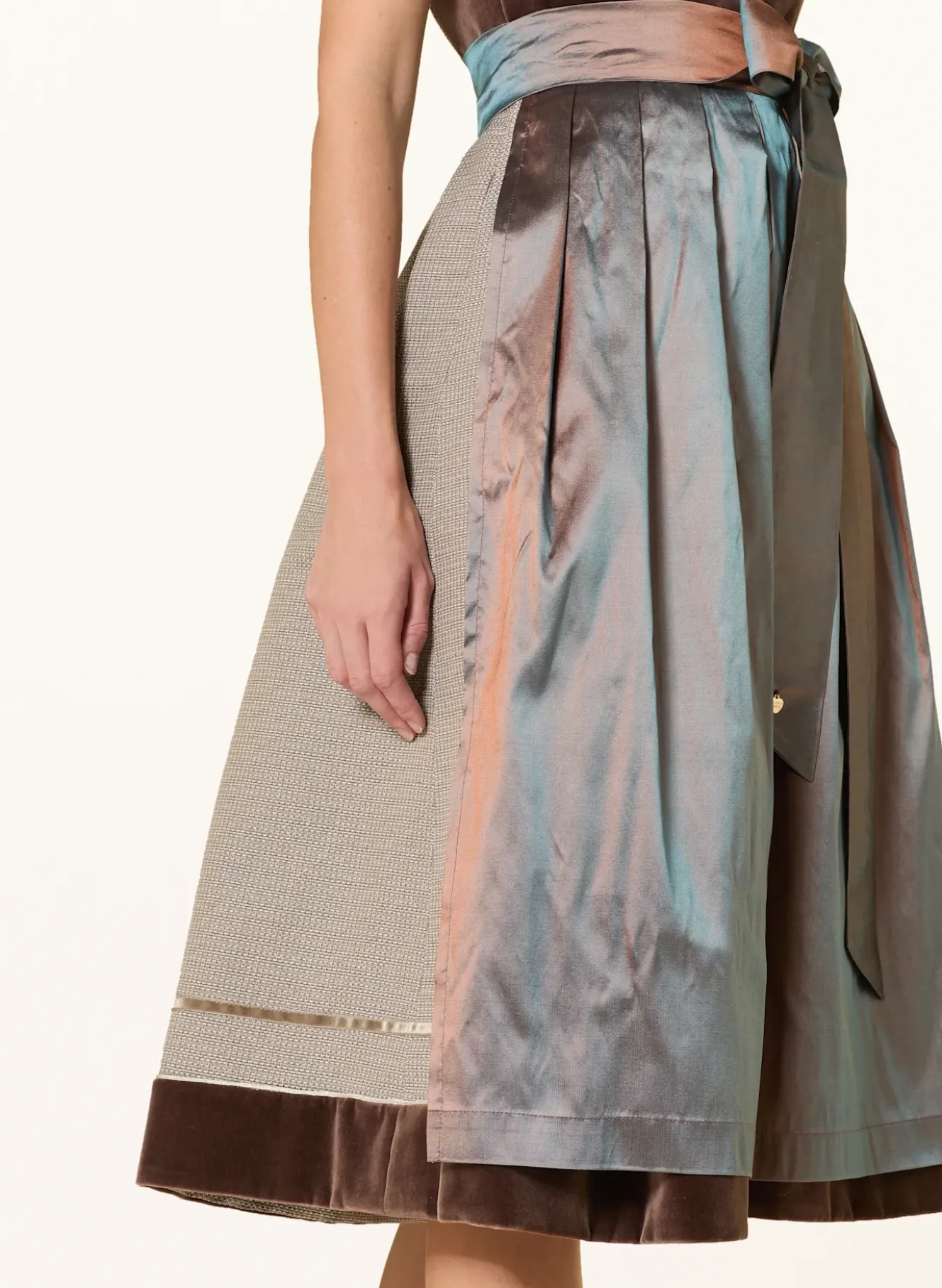 Dirndl ROSALIE mit Glitzergarn