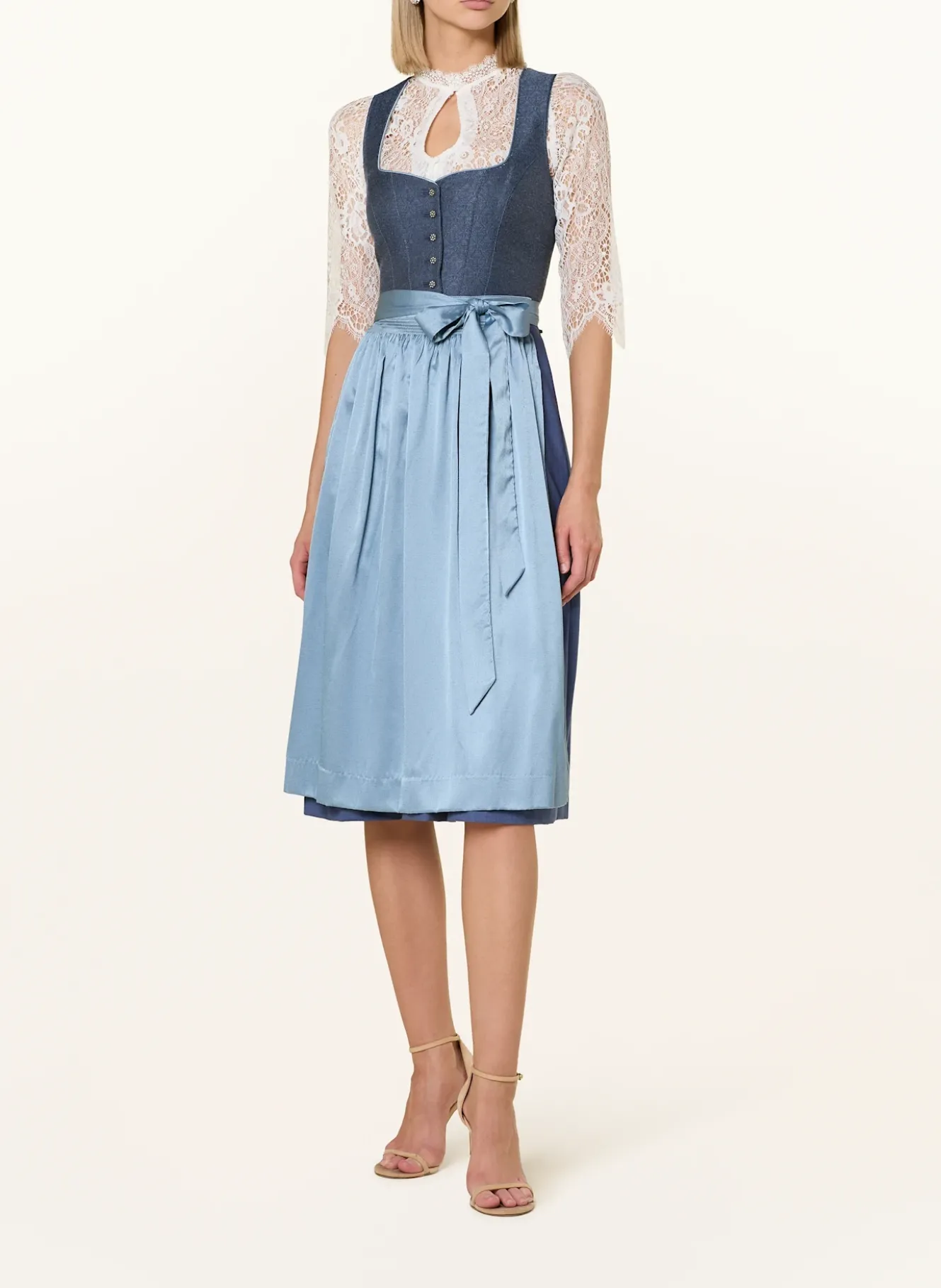 Dirndlbluse PLÄTZCHEN aus Spitze mit 3/4-Arm
