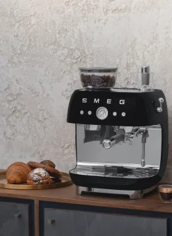 Espressomaschine ECF03 mit Kaffeemühle