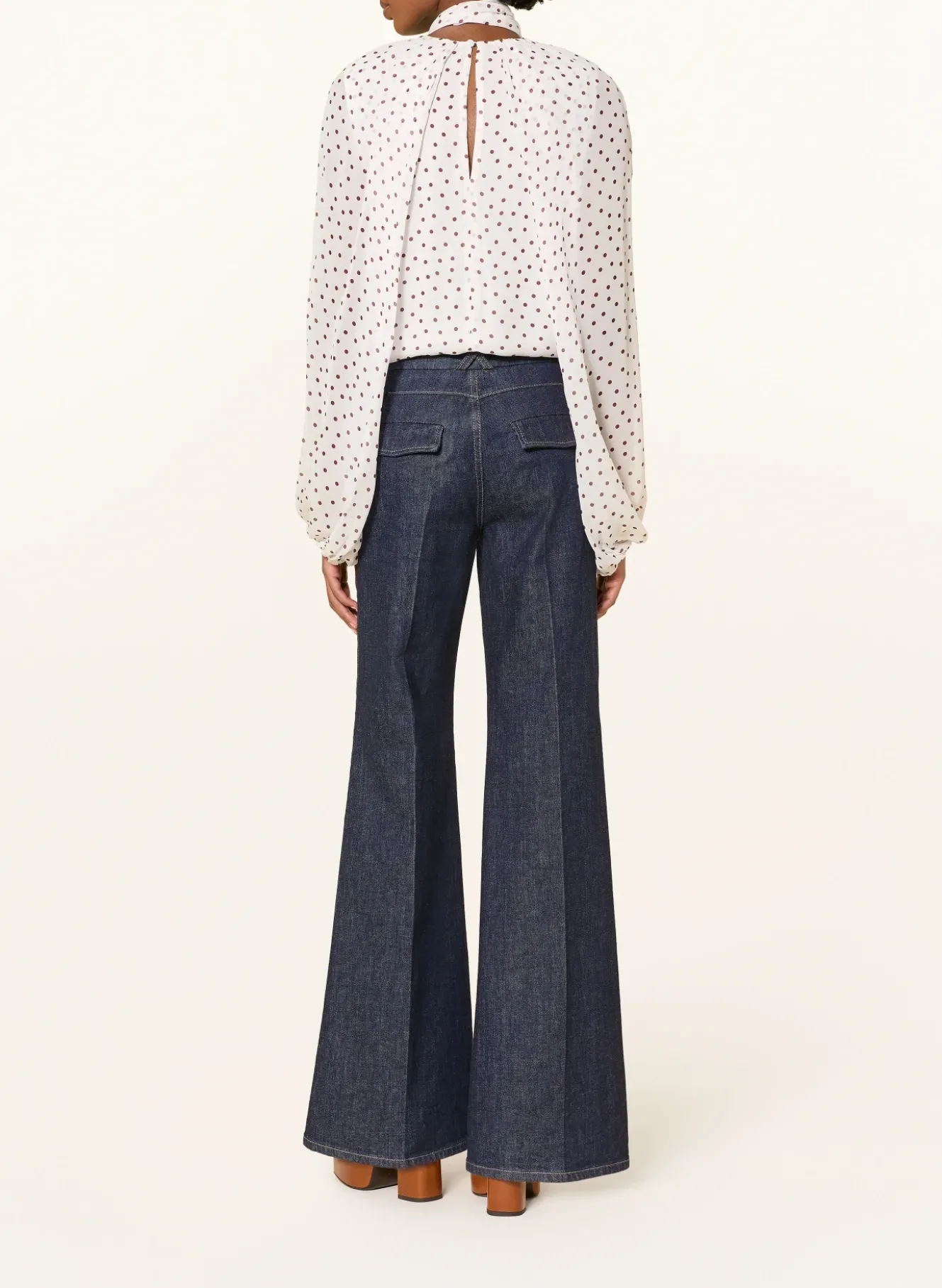 Flared Jeans