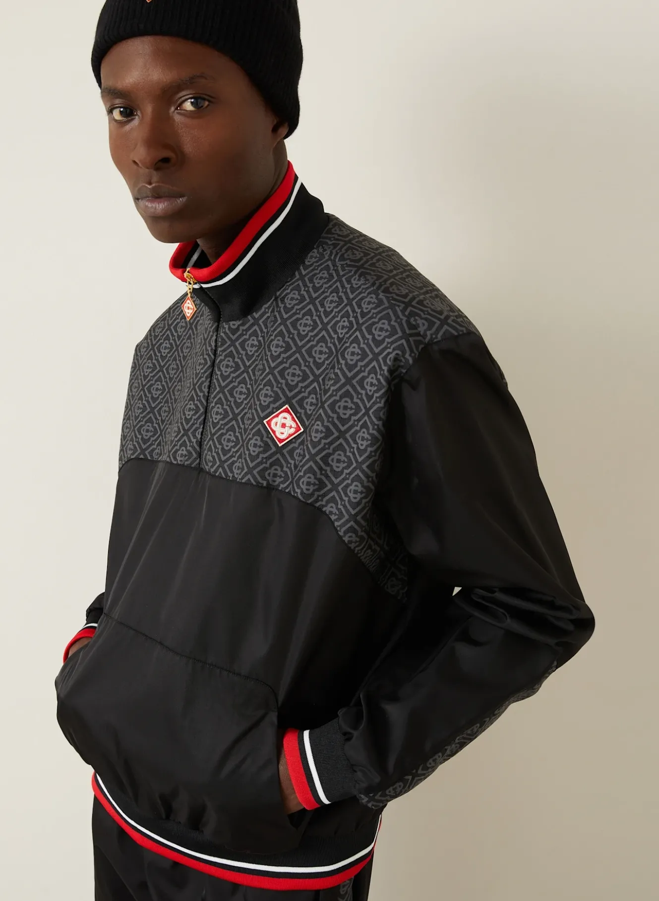 Jacke im Materialmix