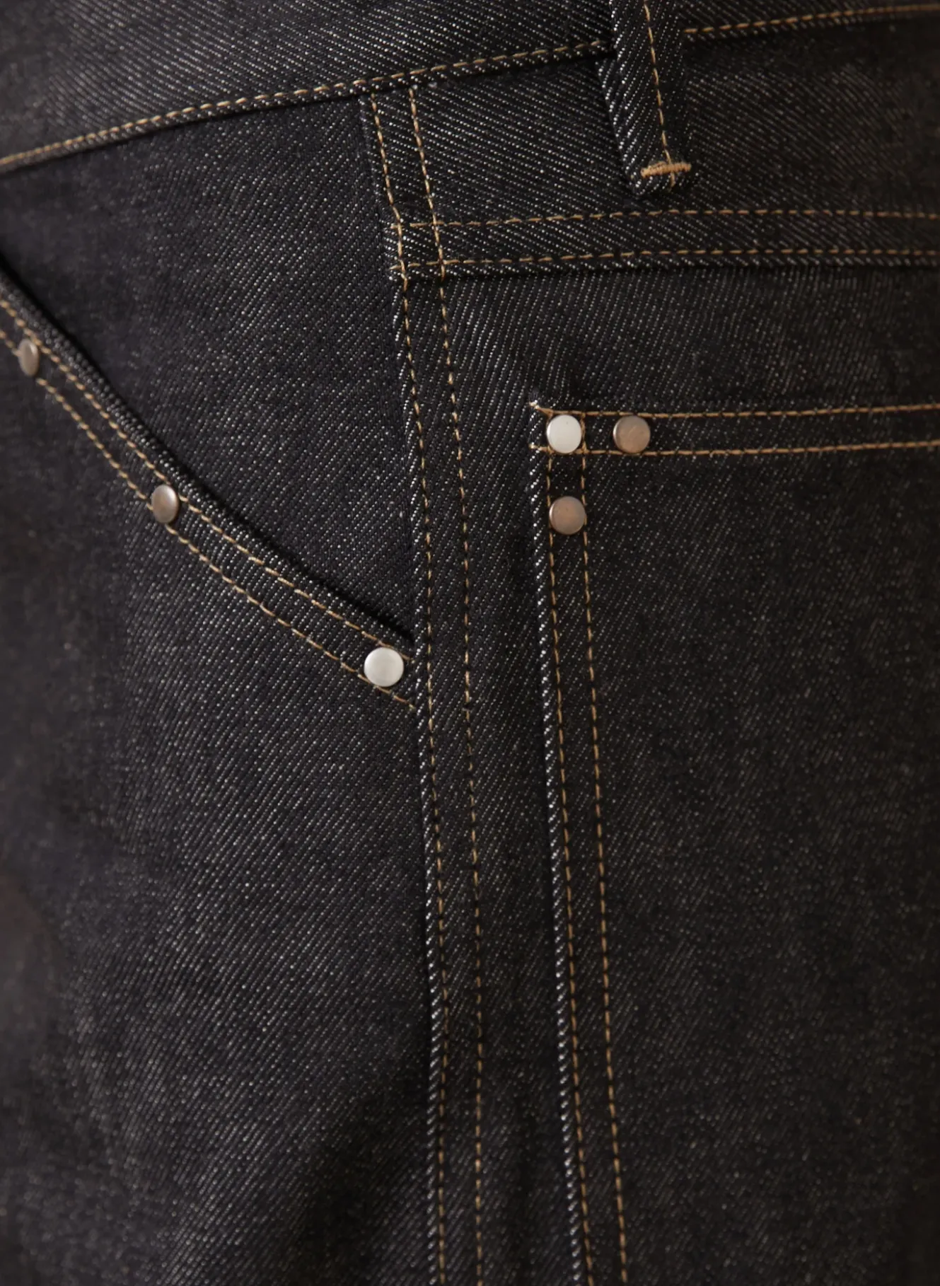 Jeans Regular Fit mit Nieten