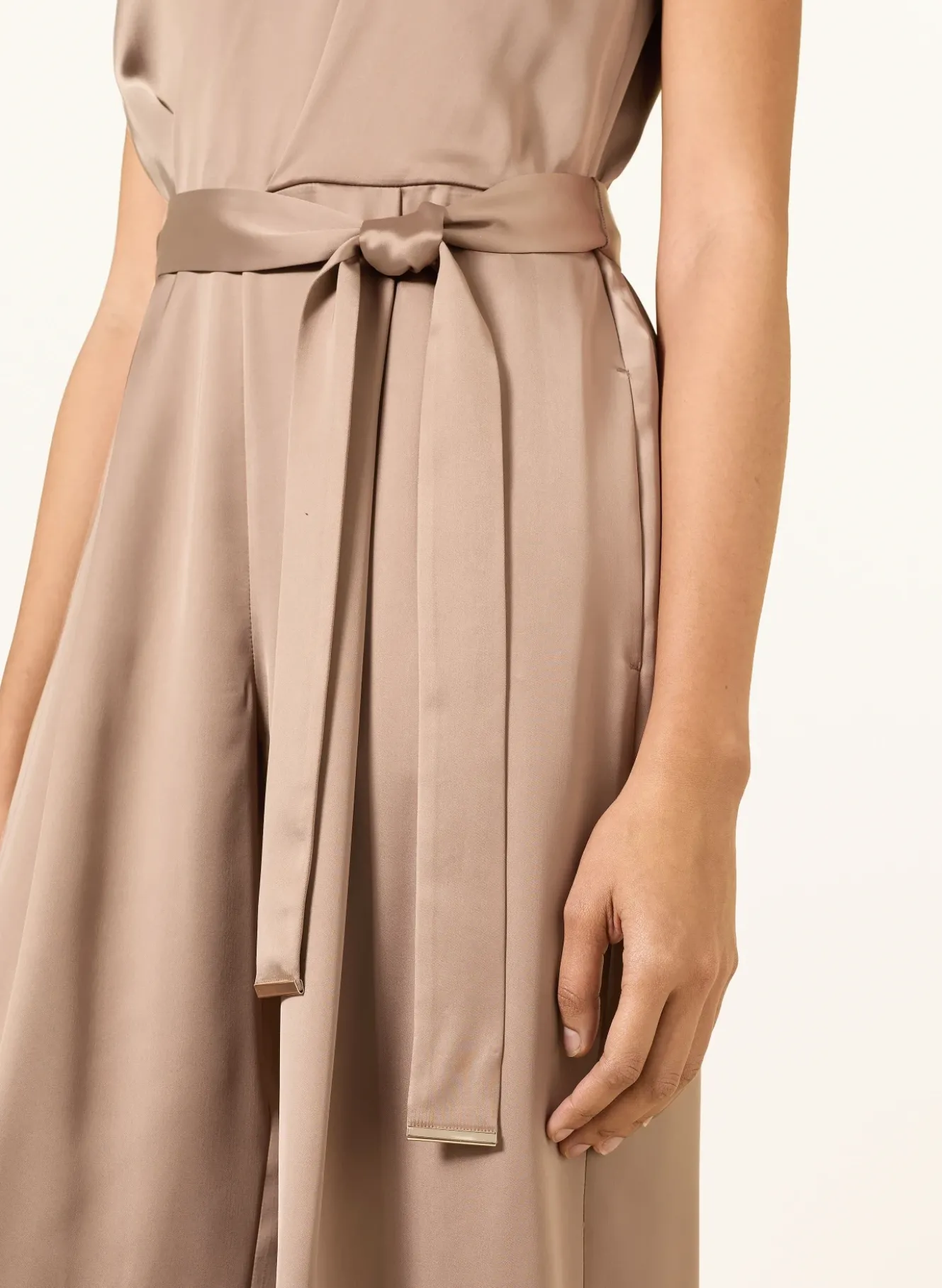 Jumpsuit aus Satin