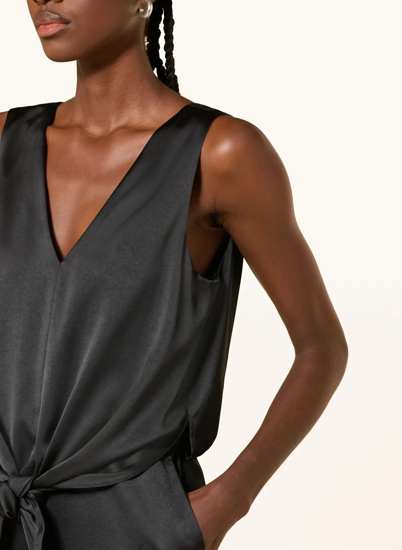 Jumpsuit aus Satin
