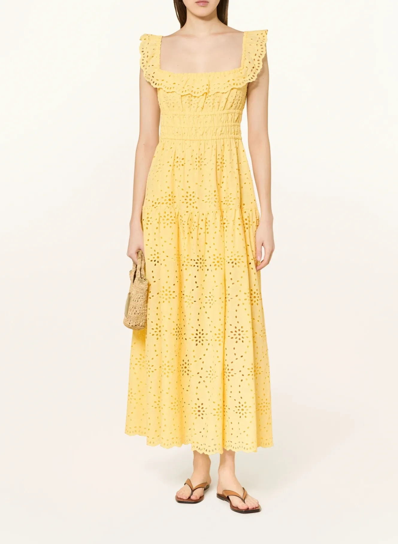 Kleid aus Lochspitze