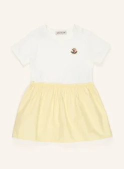 Kleid im Materialmix