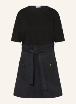 Kleid im Materialmix