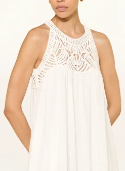 Kleid im Materialmix