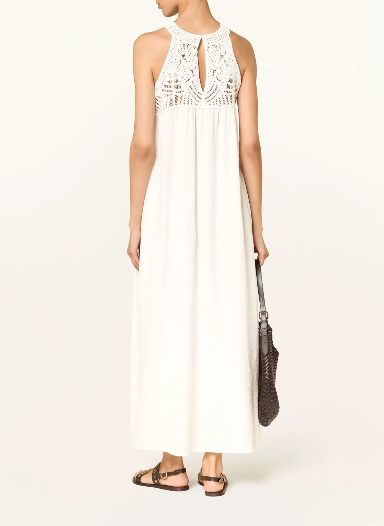 Kleid im Materialmix
