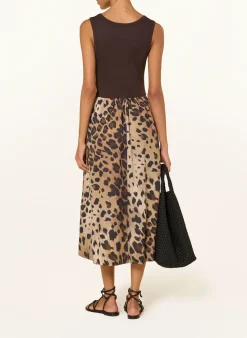 Kleid im Materialmix