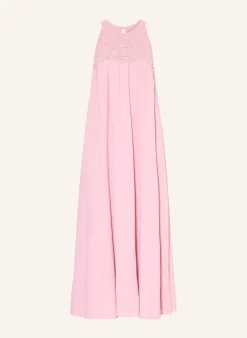 Kleid im Materialmix