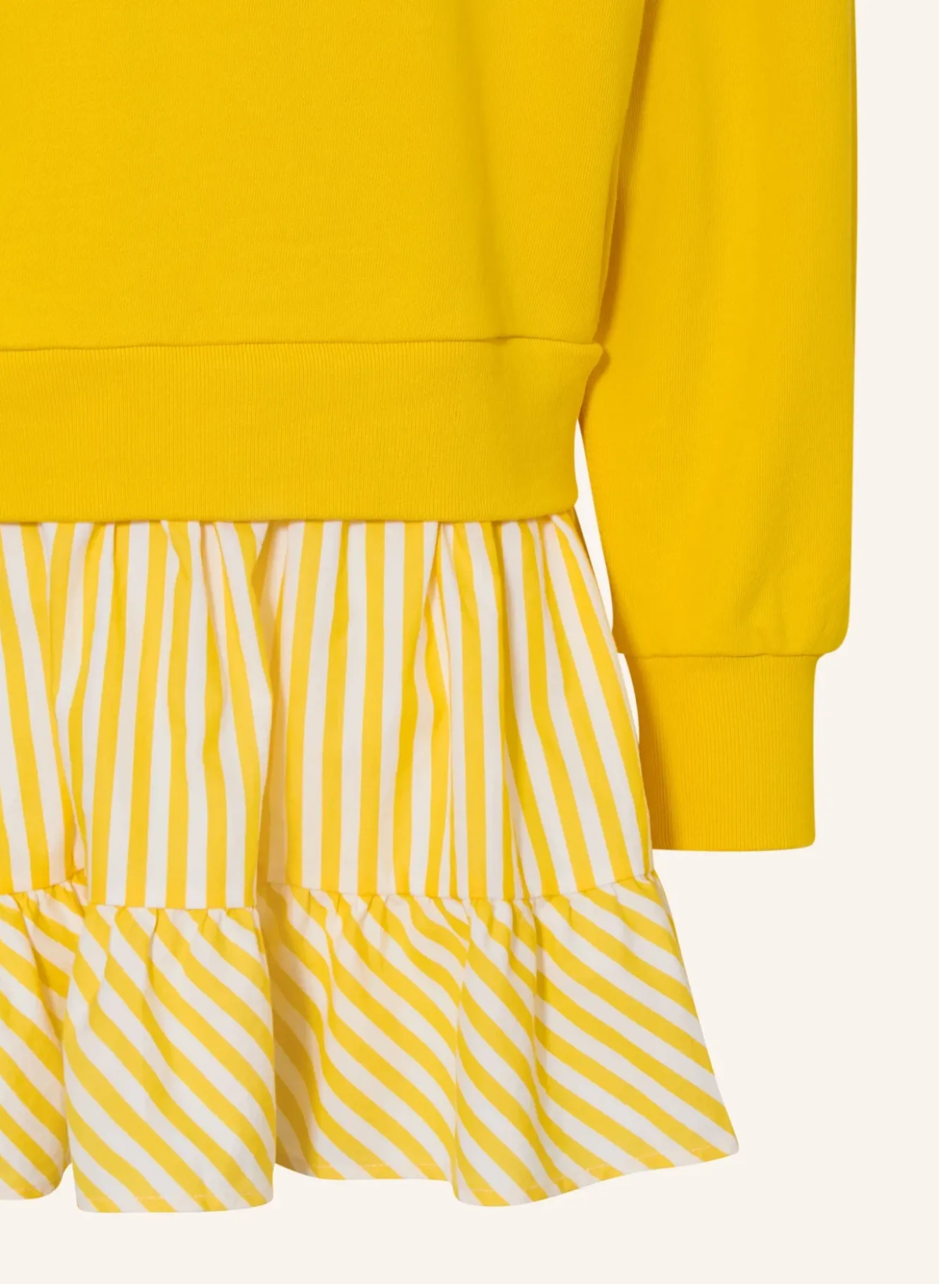Kleid im Materialmix