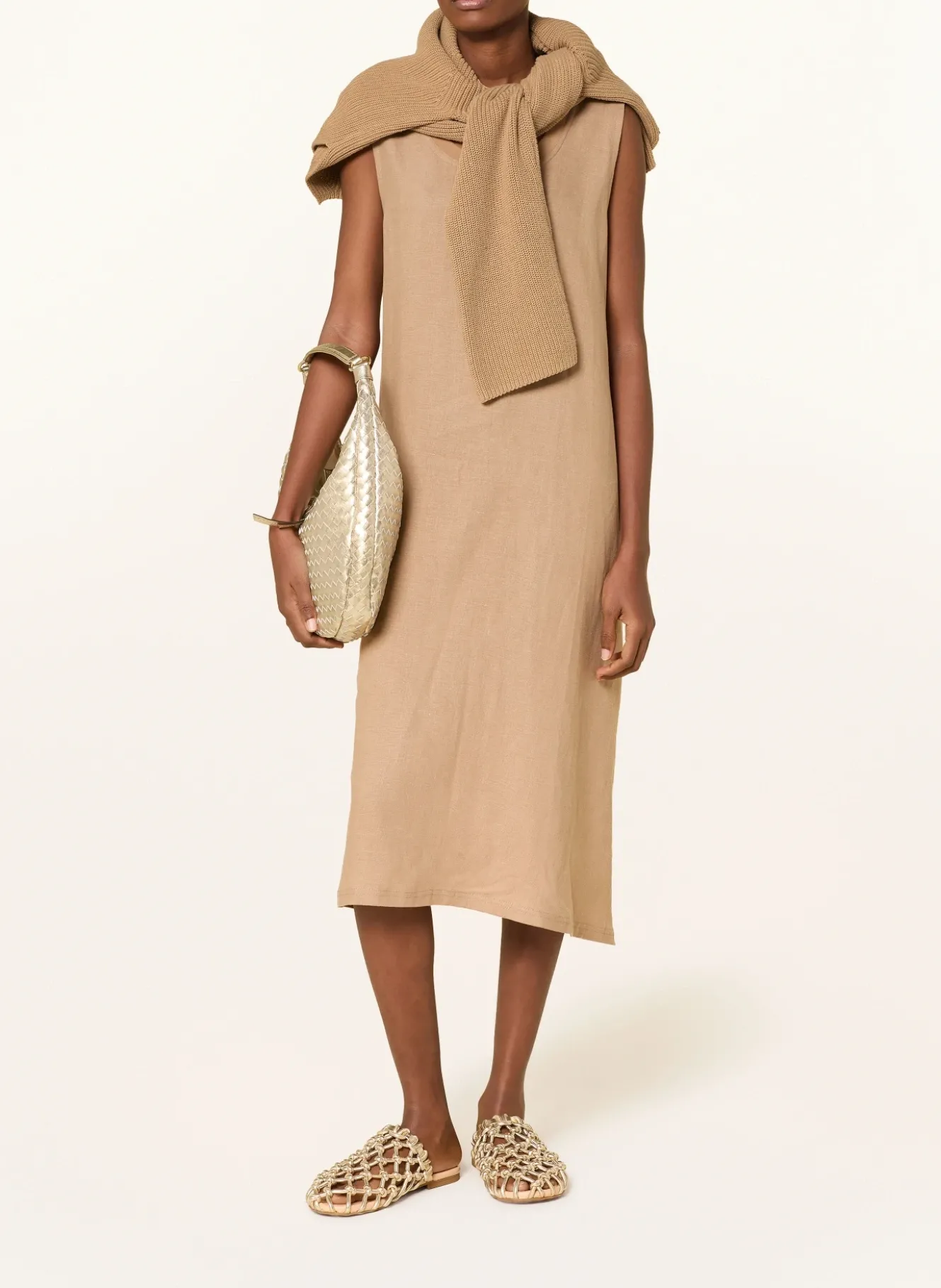 Kleid im Materialmix mit Leinen