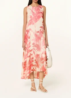 Kleid mit Rüschen